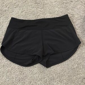 Black Lululemon Speed Up shorts